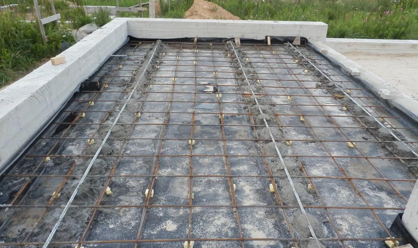 Маяки для ровной заливки бетона